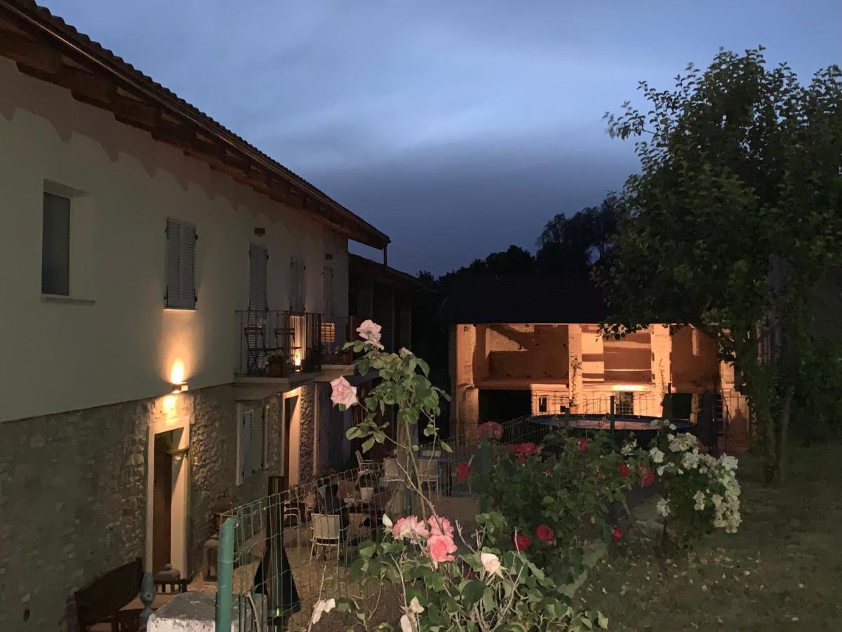 La Luce Delle Colline Bed and Breakfast Serravalle delle Langhe Εξωτερικό φωτογραφία