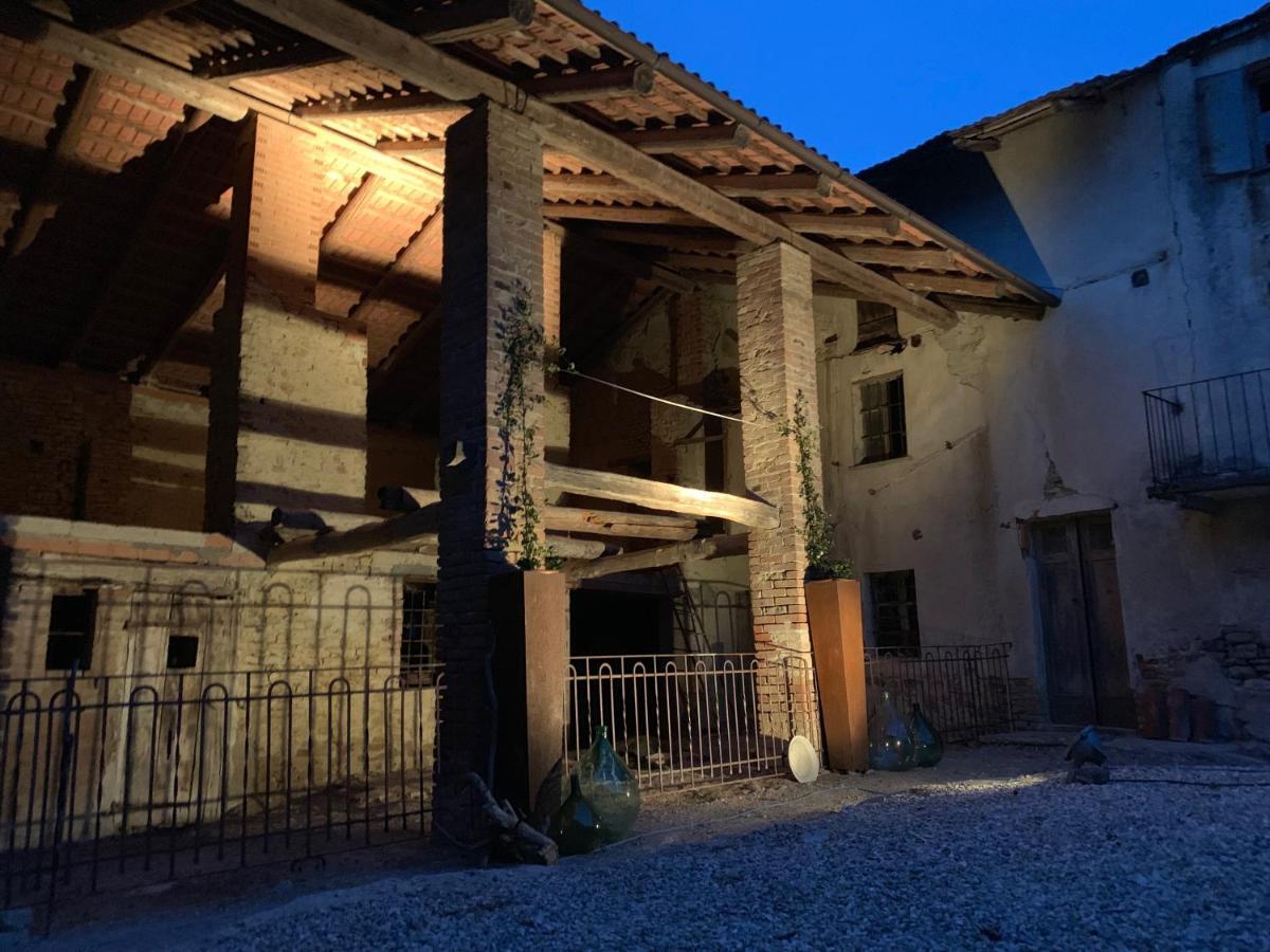 La Luce Delle Colline Bed and Breakfast Serravalle delle Langhe Εξωτερικό φωτογραφία