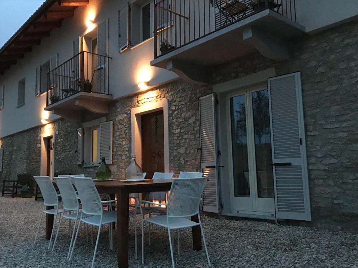 La Luce Delle Colline Bed and Breakfast Serravalle delle Langhe Εξωτερικό φωτογραφία