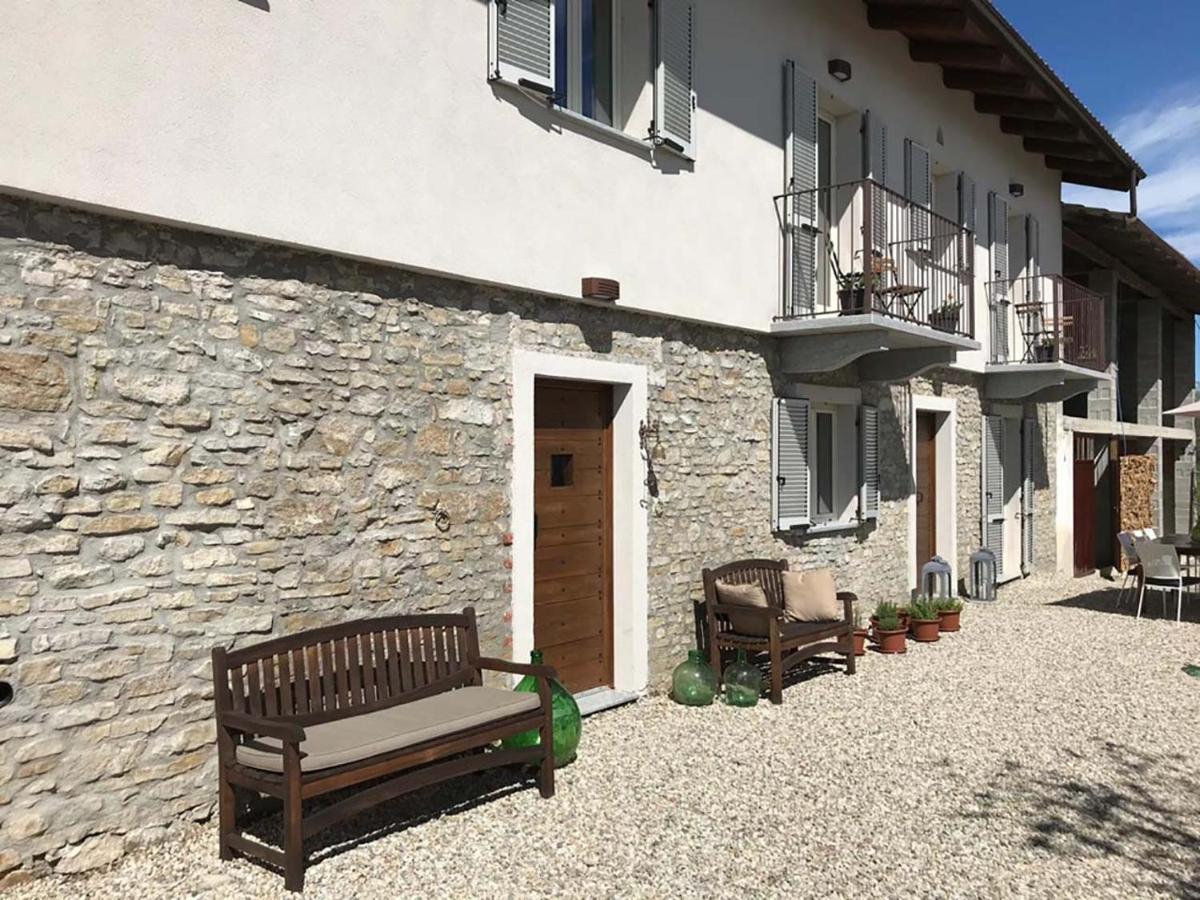 La Luce Delle Colline Bed and Breakfast Serravalle delle Langhe Εξωτερικό φωτογραφία