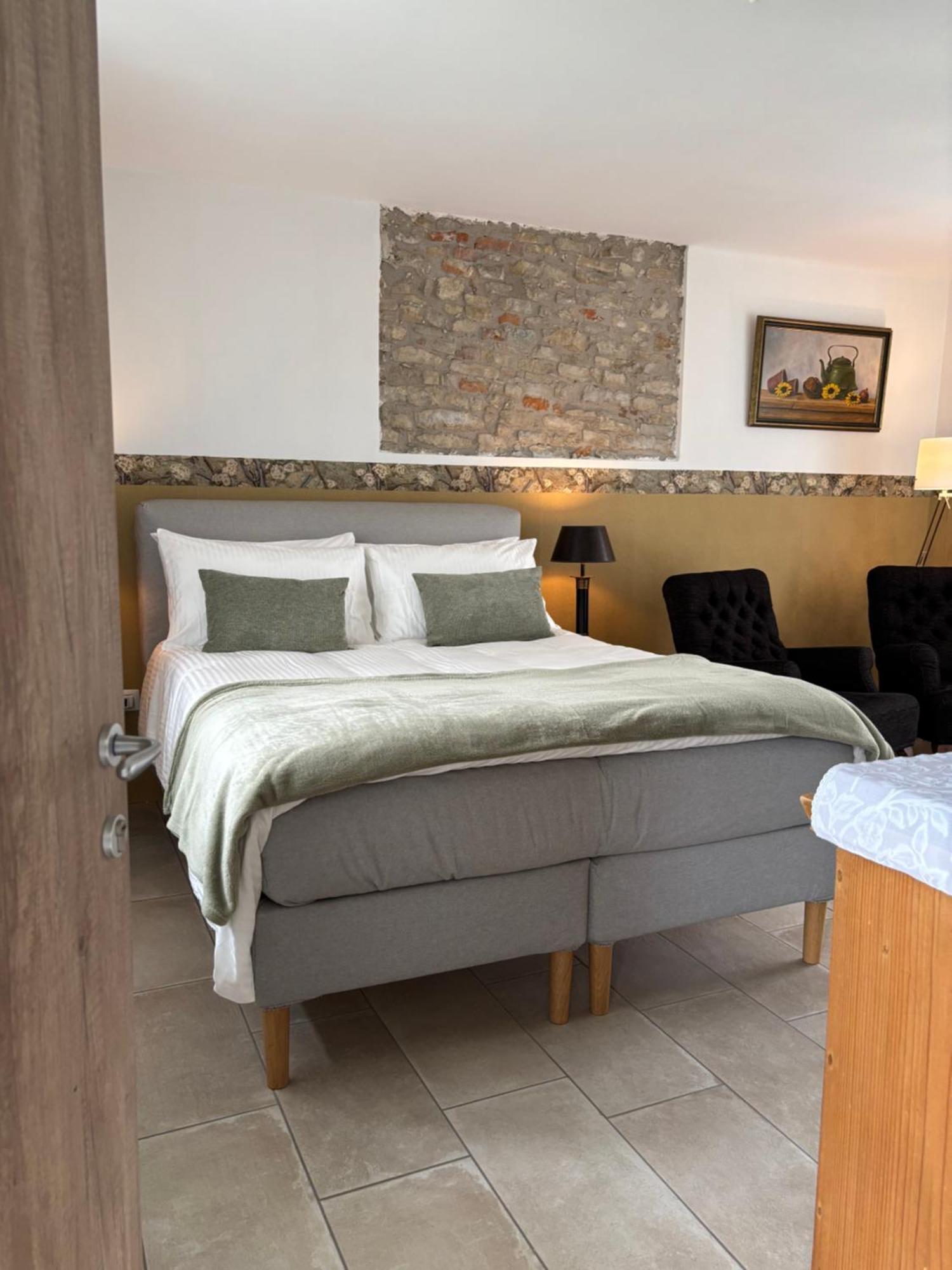 La Luce Delle Colline Bed and Breakfast Serravalle delle Langhe Εξωτερικό φωτογραφία